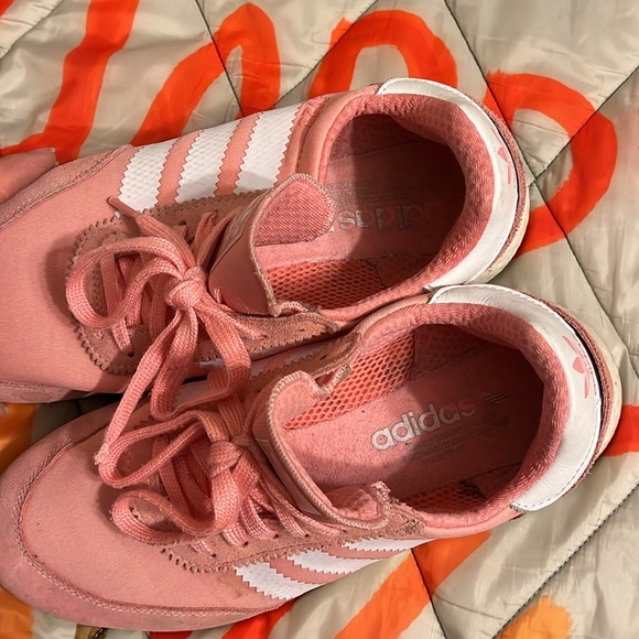 Pink Suede Adidas 🎀 - Picture 9 of 9
